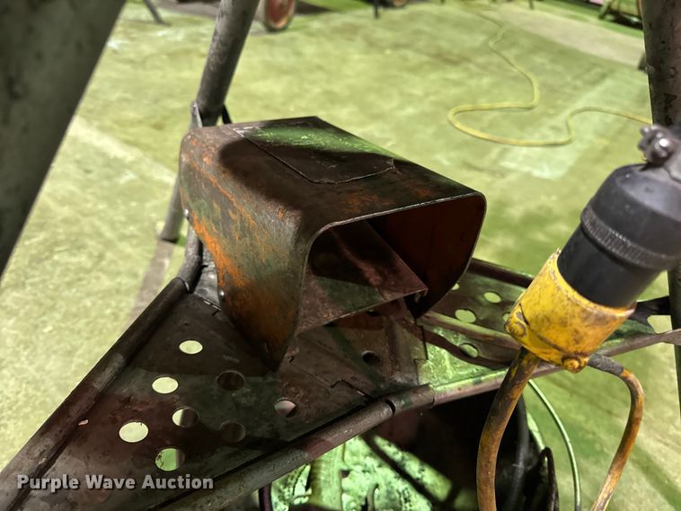 image for item EN0591 Ridgid 300-T2 pipe threader