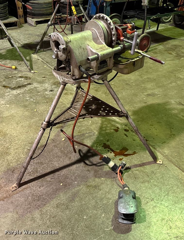 image for item EN0593 Ridgid 300 pipe threader