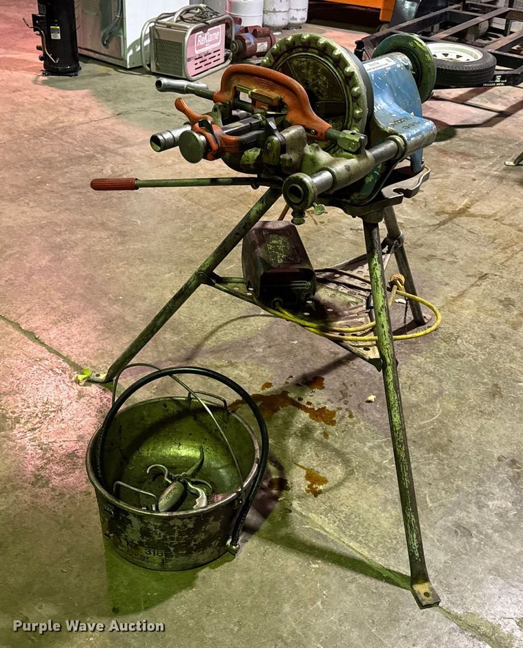 image for item EN0594 Ridgid 300 pipe threader