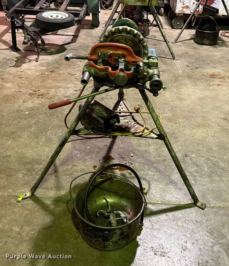 image for item EN0594 Ridgid 300 pipe threader