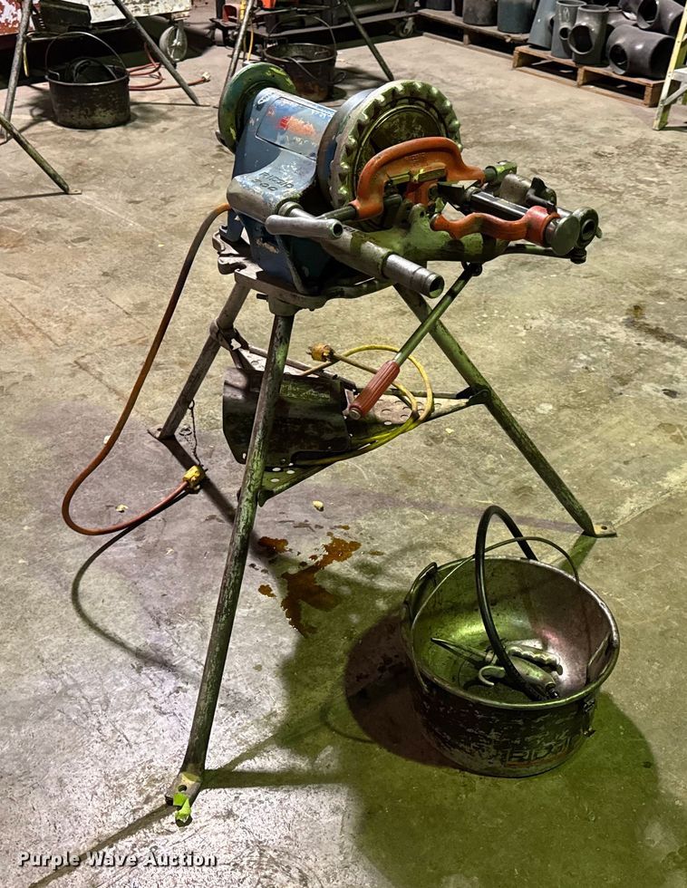 image for item EN0594 Ridgid 300 pipe threader