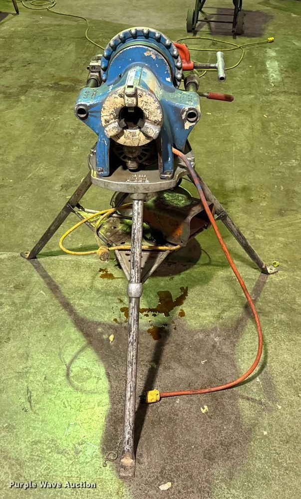 image for item EN0594 Ridgid 300 pipe threader