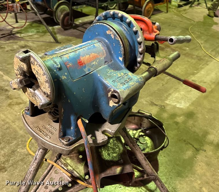 image for item EN0594 Ridgid 300 pipe threader