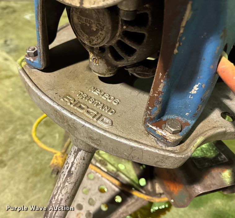 image for item EN0594 Ridgid 300 pipe threader