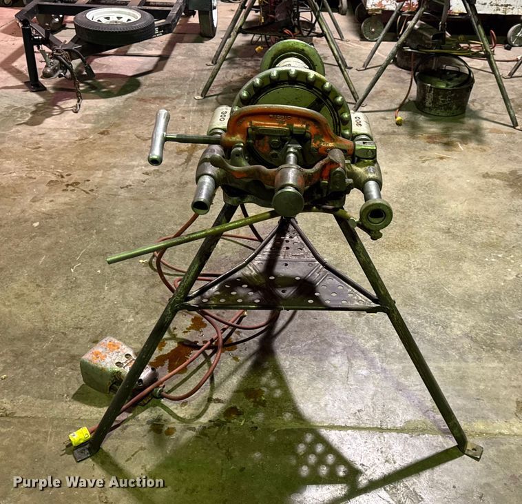 image for item EN0595 Ridgid 300 pipe threader