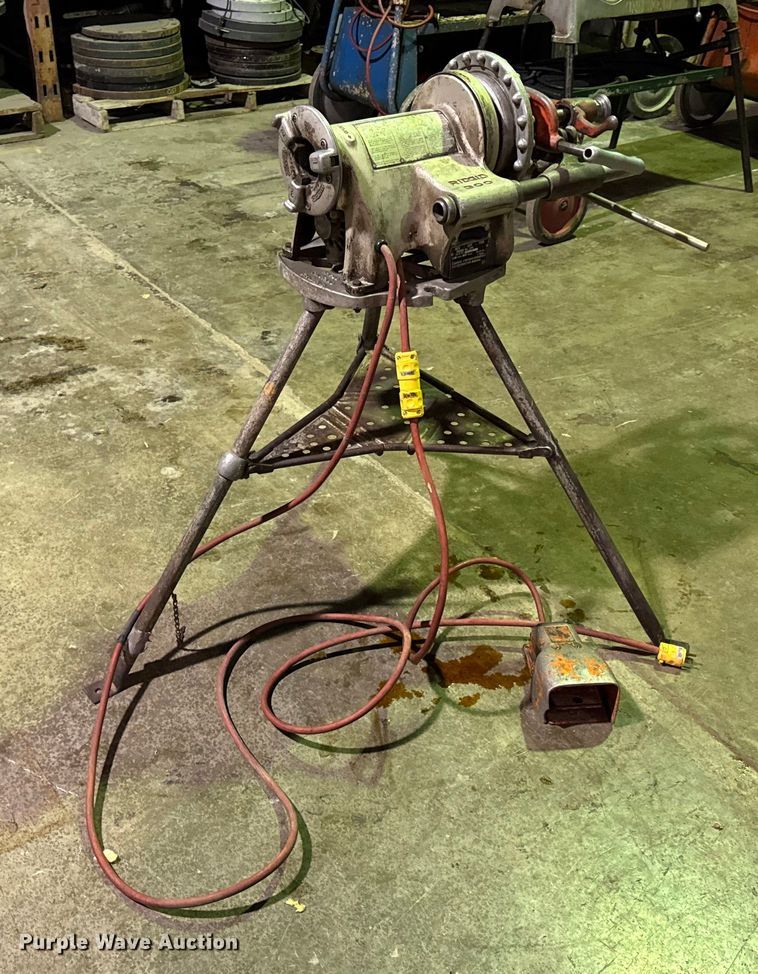 image for item EN0595 Ridgid 300 pipe threader