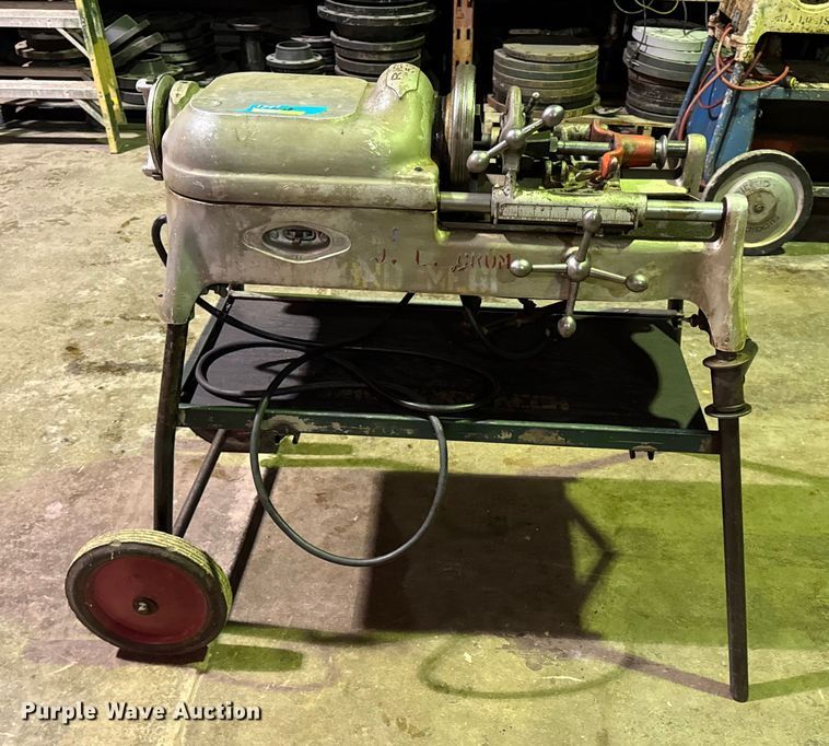 image for item EN0596 Ridgid 535 pipe threader