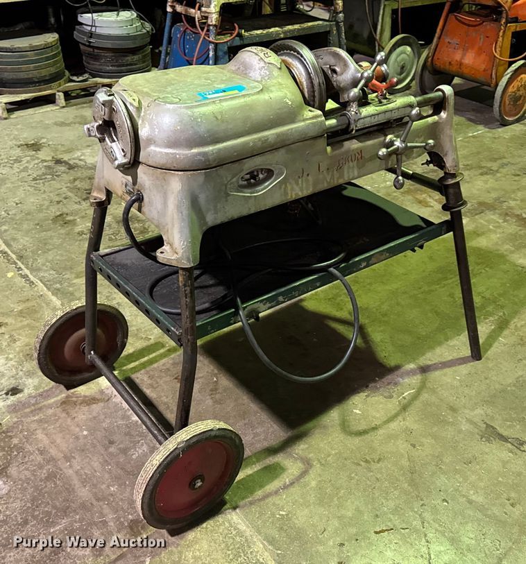 image for item EN0596 Ridgid 535 pipe threader