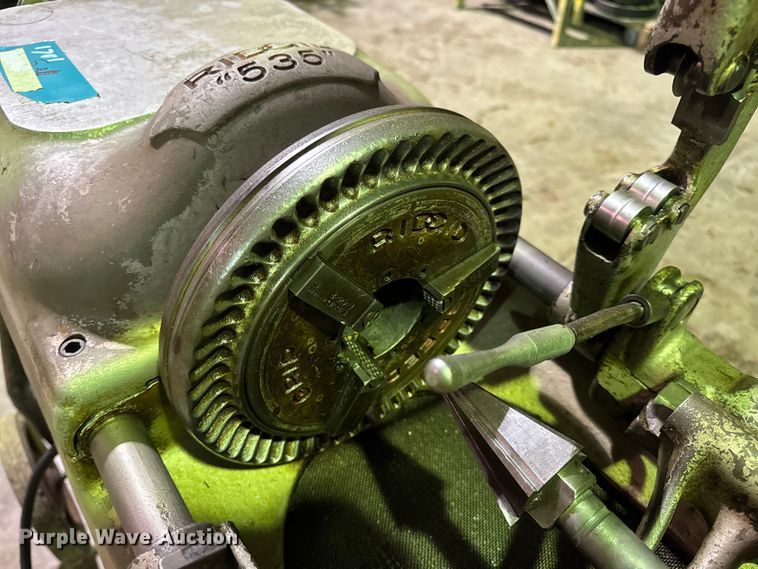 image for item EN0596 Ridgid 535 pipe threader