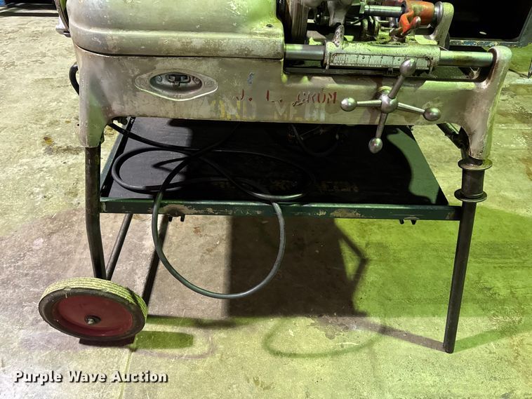 image for item EN0596 Ridgid 535 pipe threader