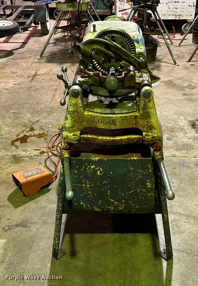 image for item EN0597 Ridgid 535 pipe threader