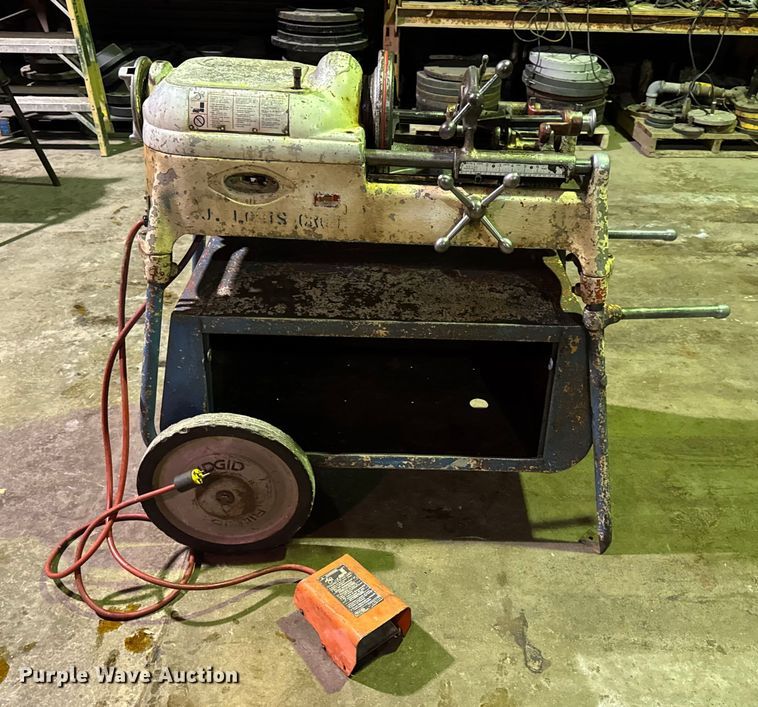 image for item EN0597 Ridgid 535 pipe threader