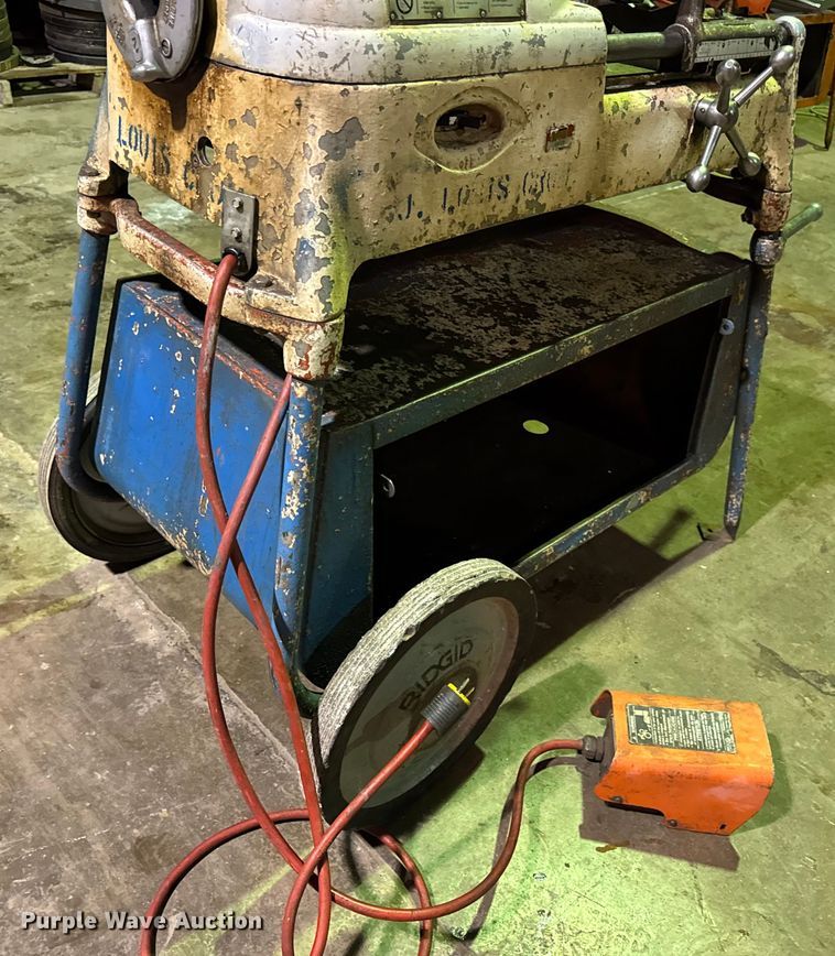 image for item EN0597 Ridgid 535 pipe threader