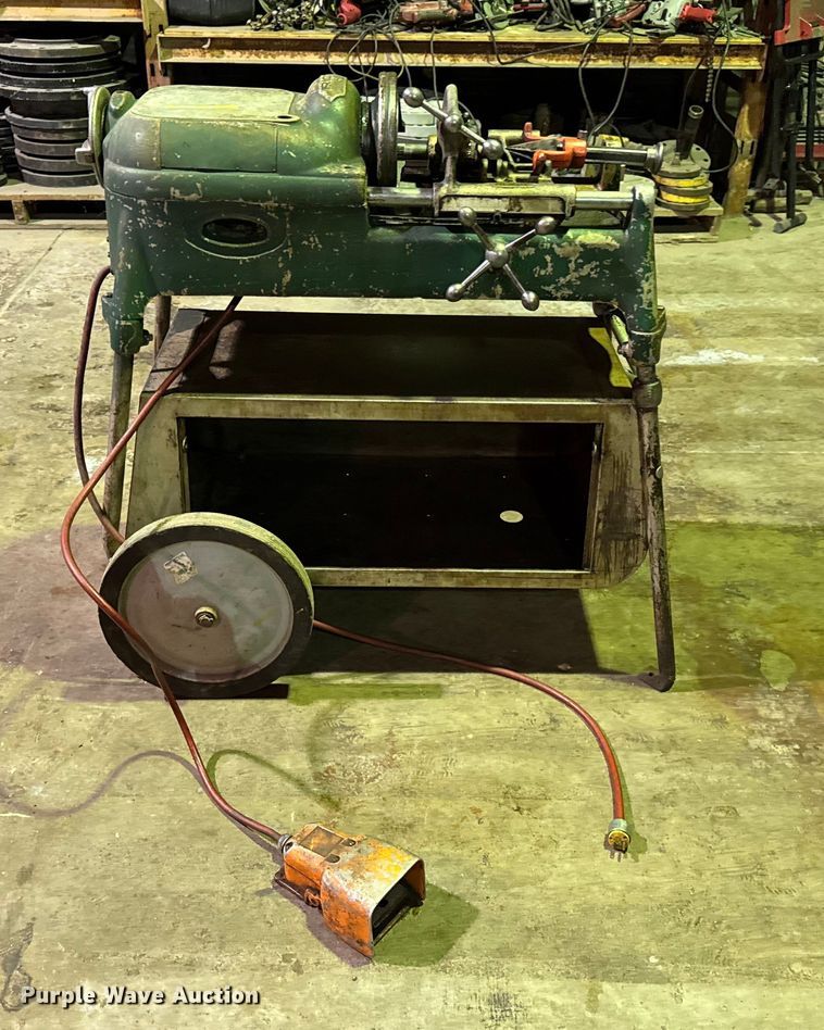 image for item EN0598 Ridgid 535 pipe threader