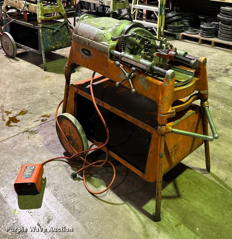 image for item EN0599 Ridgid 535 pipe threader