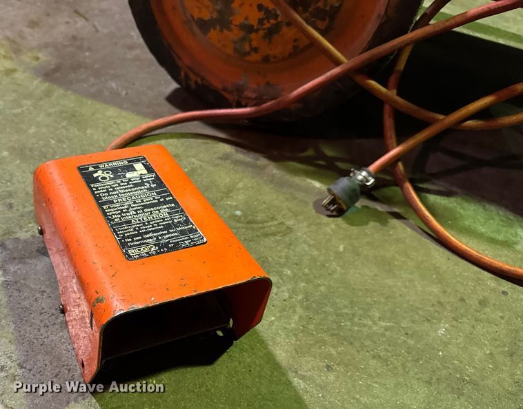 image for item EN0599 Ridgid 535 pipe threader