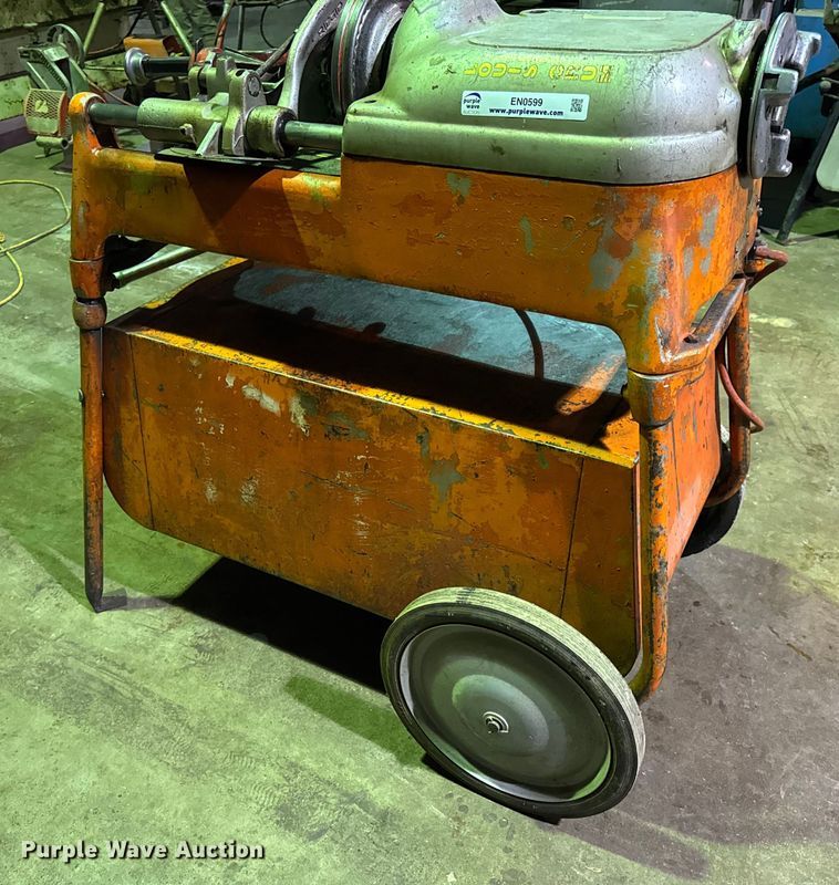 image for item EN0599 Ridgid 535 pipe threader