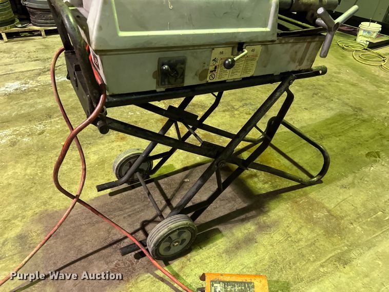 image for item EN0600 Ridgid 1822I pipe threader