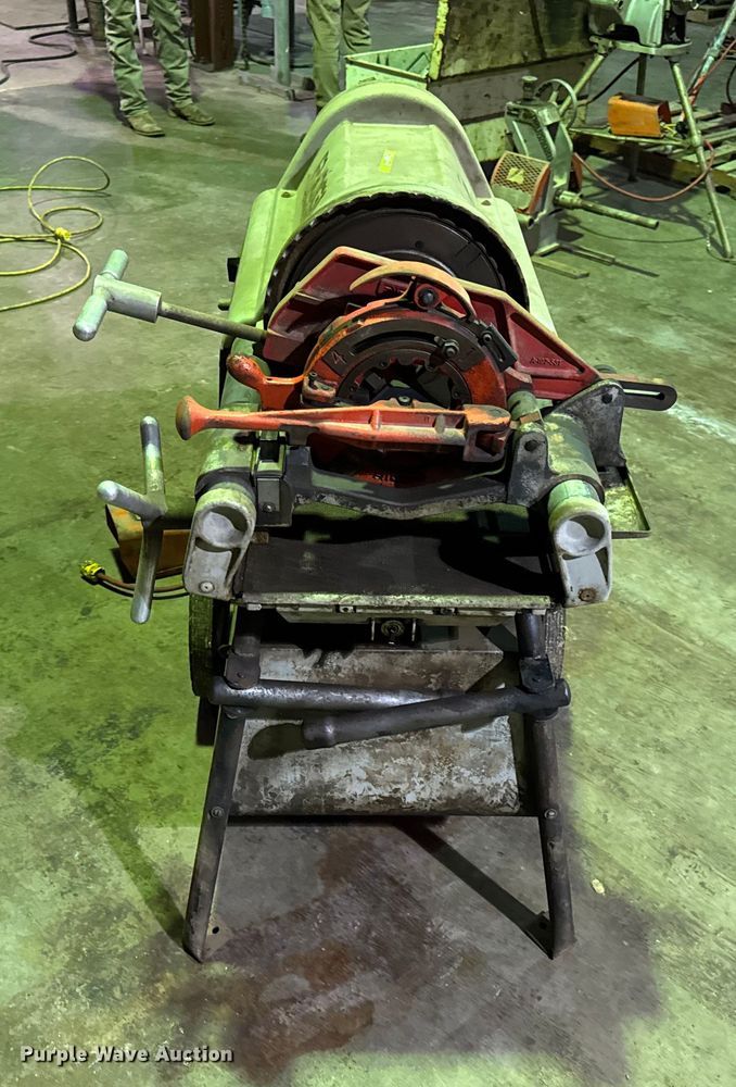 image for item EN0601 Ridgid 1224 pipe threader