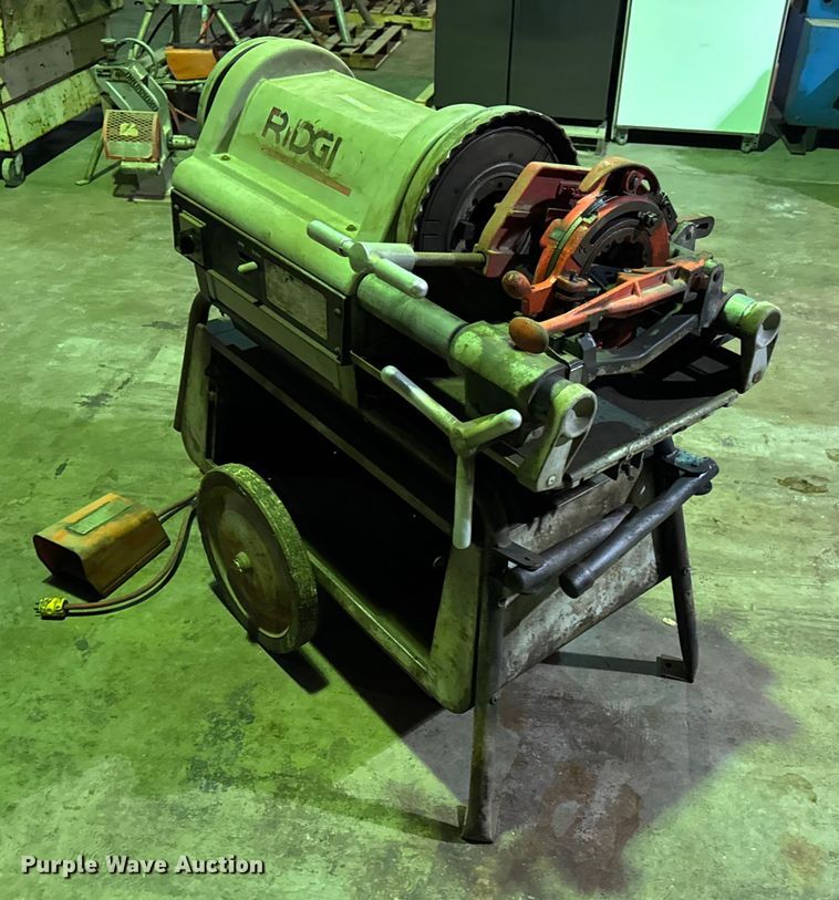 image for item EN0601 Ridgid 1224 pipe threader