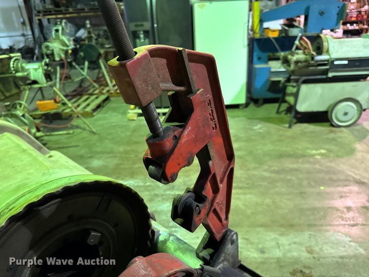 image for item EN0601 Ridgid 1224 pipe threader