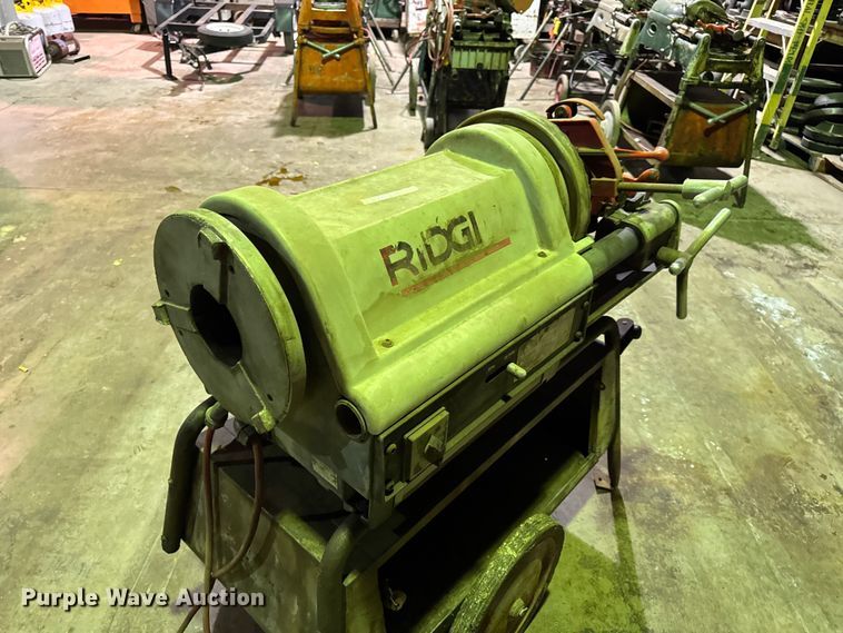 image for item EN0601 Ridgid 1224 pipe threader