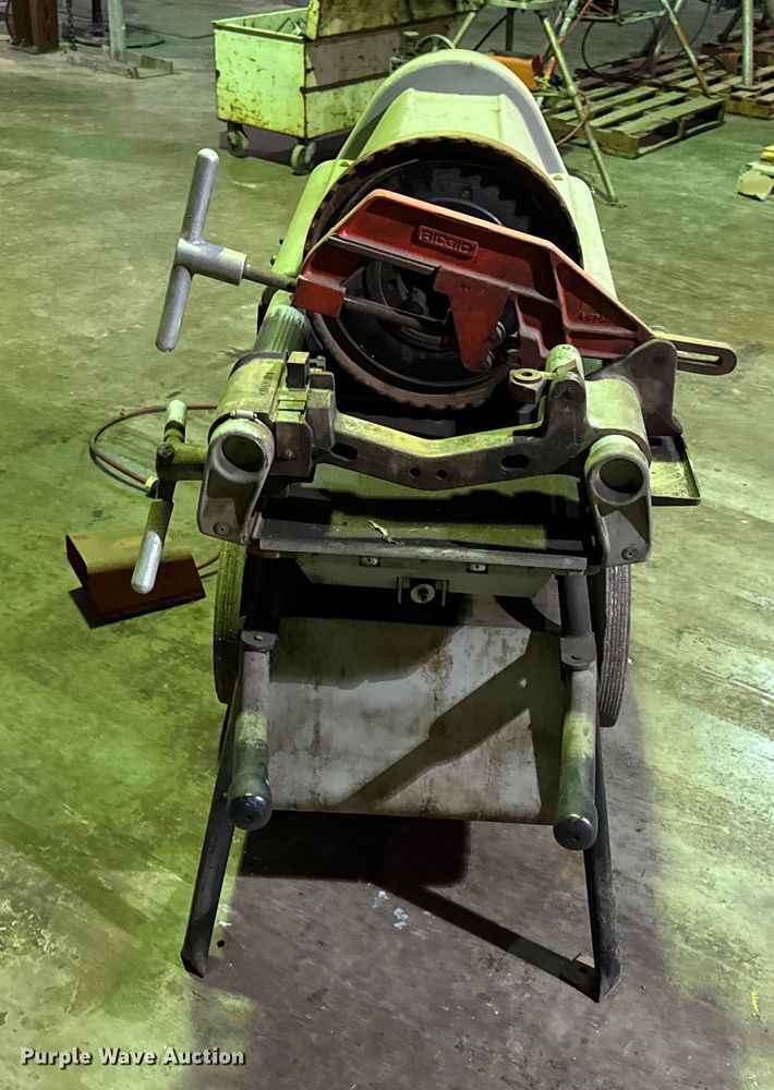 image for item EN0602 Ridgid 1224 pipe threader