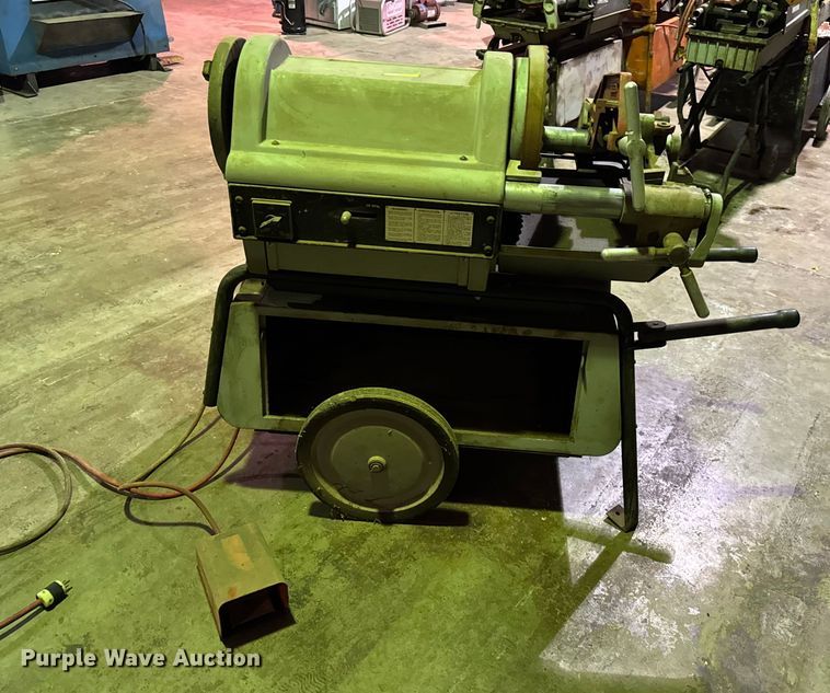 image for item EN0602 Ridgid 1224 pipe threader