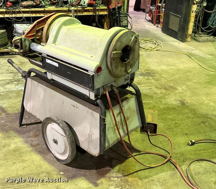 image for item EN0602 Ridgid 1224 pipe threader