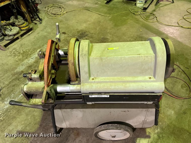 image for item EN0602 Ridgid 1224 pipe threader