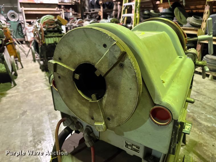 image for item EN0602 Ridgid 1224 pipe threader