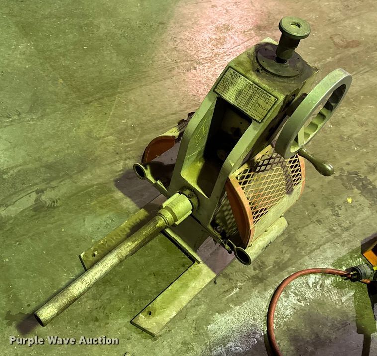 image for item EN0603 (3) assorted tools