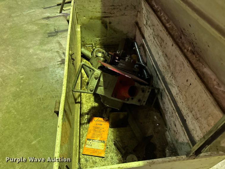 image for item EN0603 (3) assorted tools