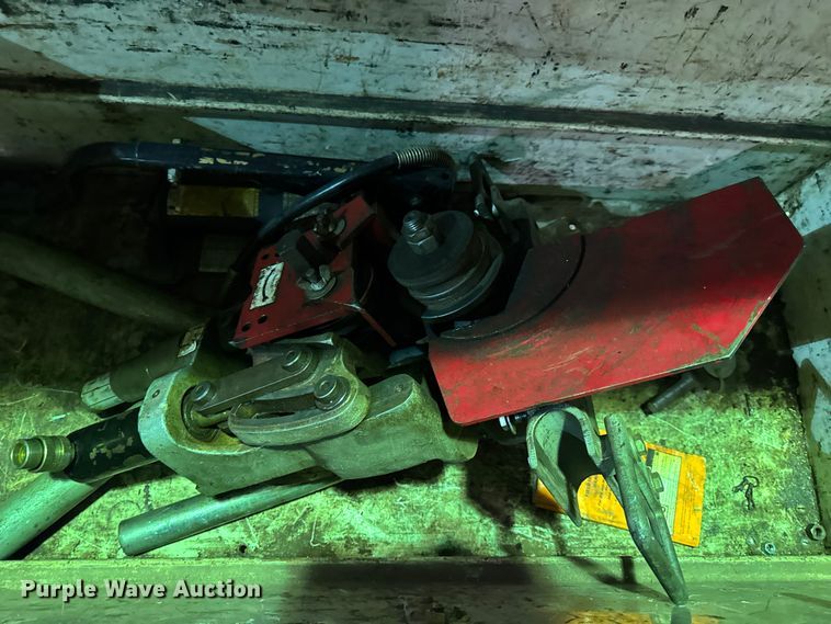 image for item EN0603 (3) assorted tools