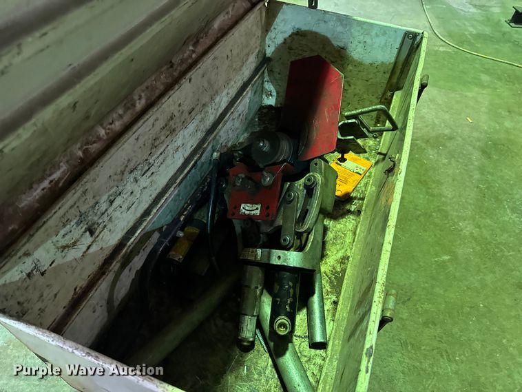 image for item EN0603 (3) assorted tools