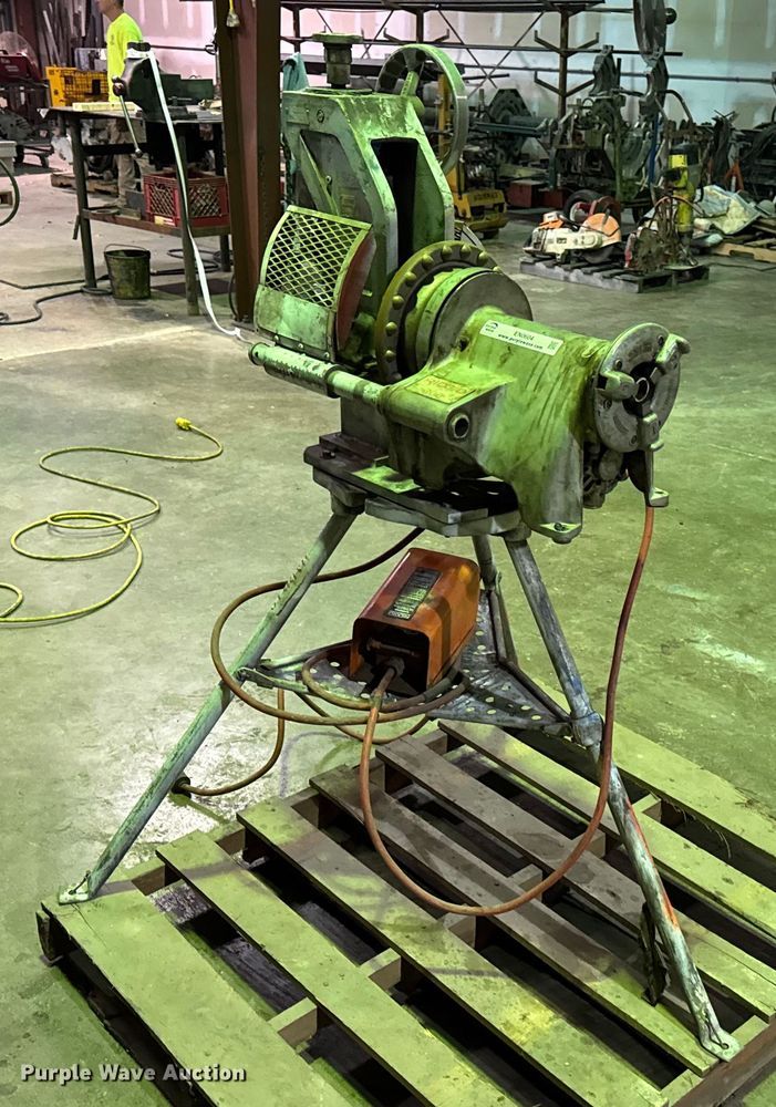 image for item EN0604 (2) roll groovers