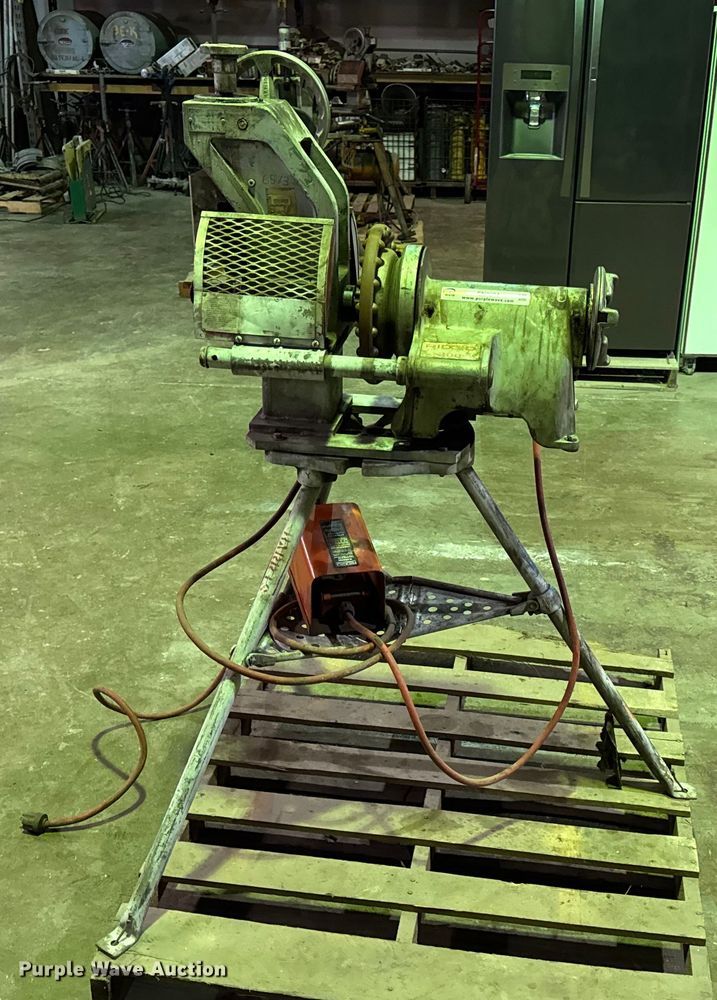 image for item EN0604 (2) roll groovers