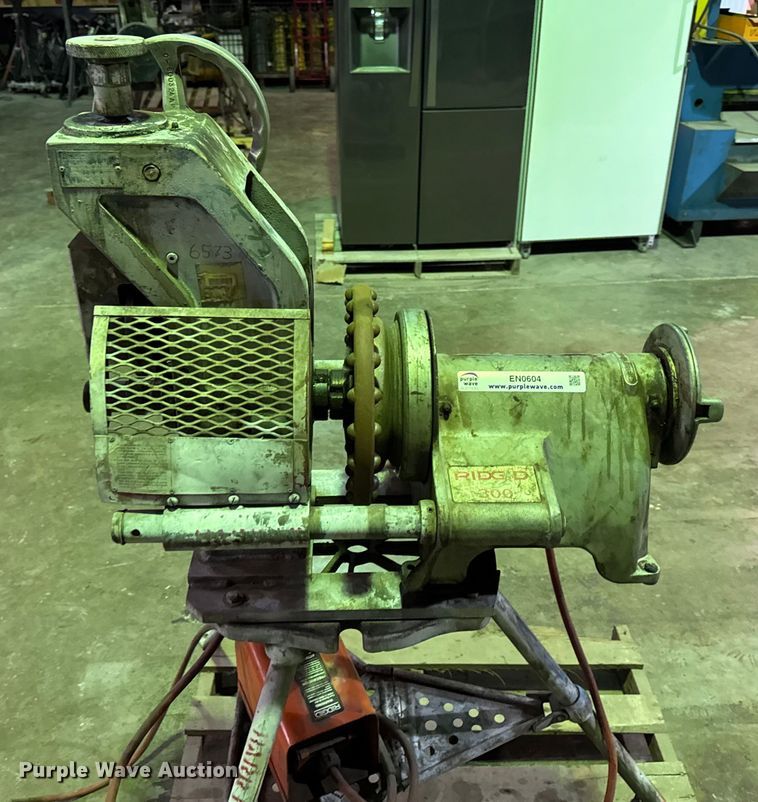 image for item EN0604 (2) roll groovers