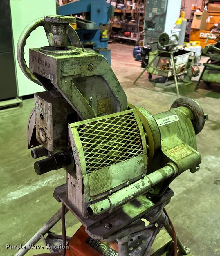 image for item EN0604 (2) roll groovers