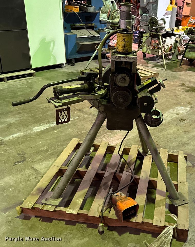 image for item EN0605 Victaulic VE-416-FSD roll groover