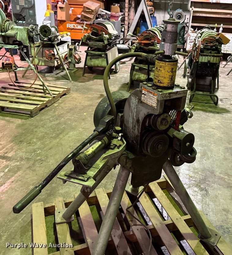 image for item EN0605 Victaulic VE-416-FSD roll groover