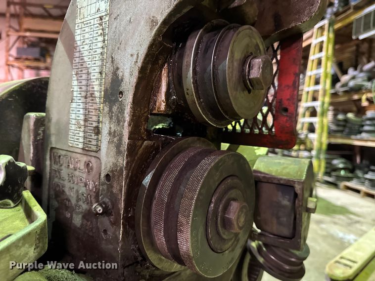 image for item EN0605 Victaulic VE-416-FSD roll groover