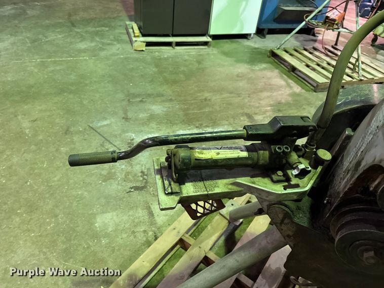 image for item EN0605 Victaulic VE-416-FSD roll groover