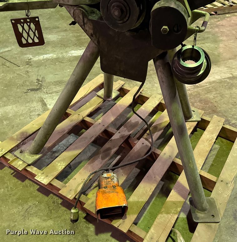 image for item EN0605 Victaulic VE-416-FSD roll groover