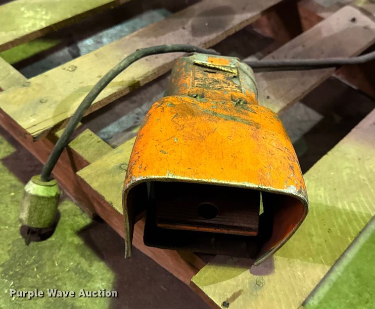 image for item EN0605 Victaulic VE-416-FSD roll groover