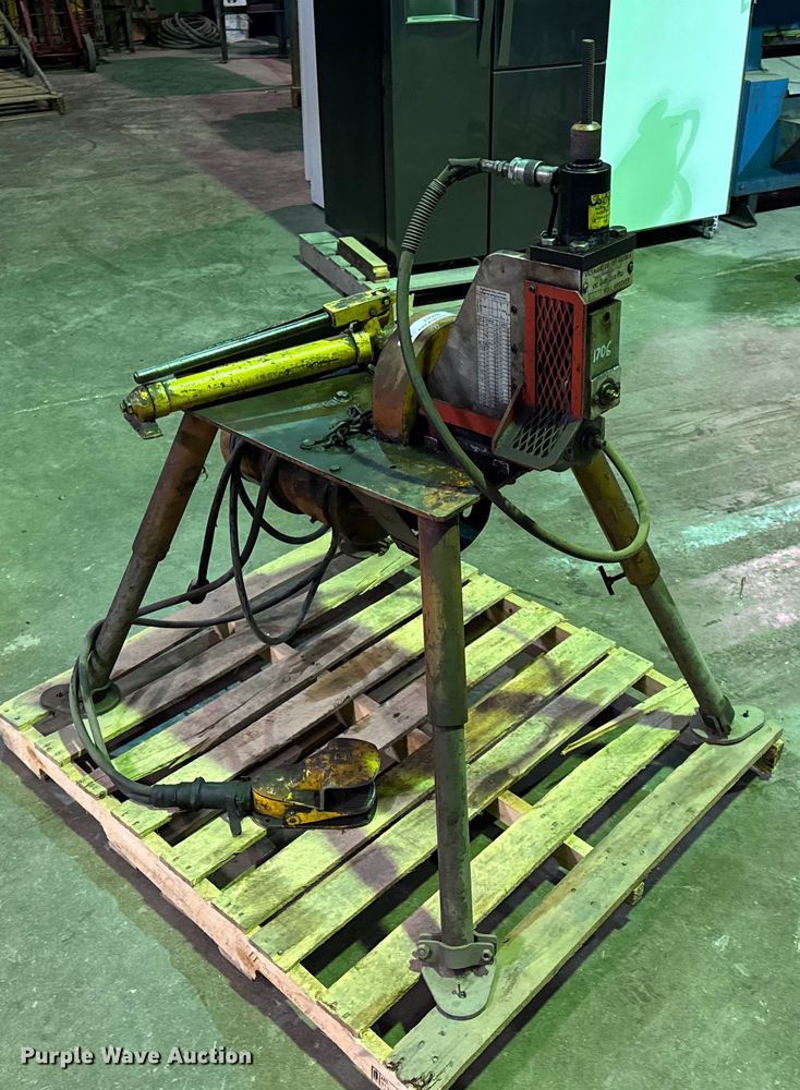 image for item EN0606 Victaulic Vic-Easy 250 FSD roll groover