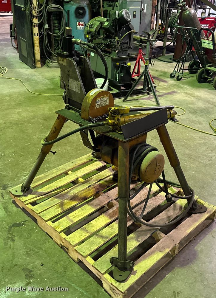 image for item EN0606 Victaulic Vic-Easy 250 FSD roll groover