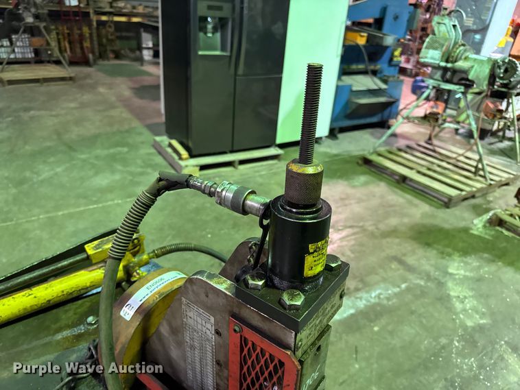 image for item EN0606 Victaulic Vic-Easy 250 FSD roll groover