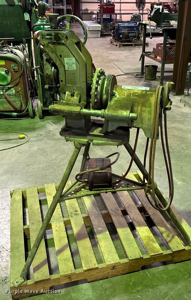 image for item EN0607 (2) roll groovers