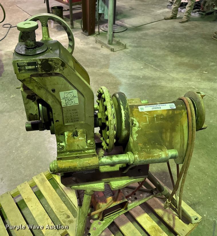 image for item EN0607 (2) roll groovers